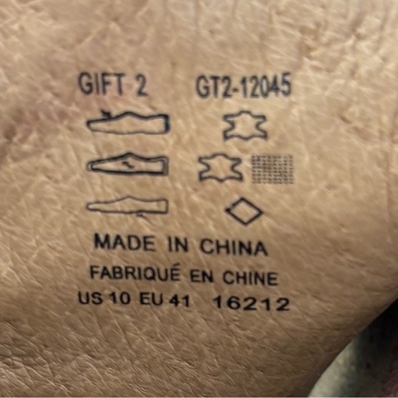 TAOS Sz 10 Gift 2 Front Post Ruched Gold Sandals Confort Insoles Leather - Picture 9 of 9